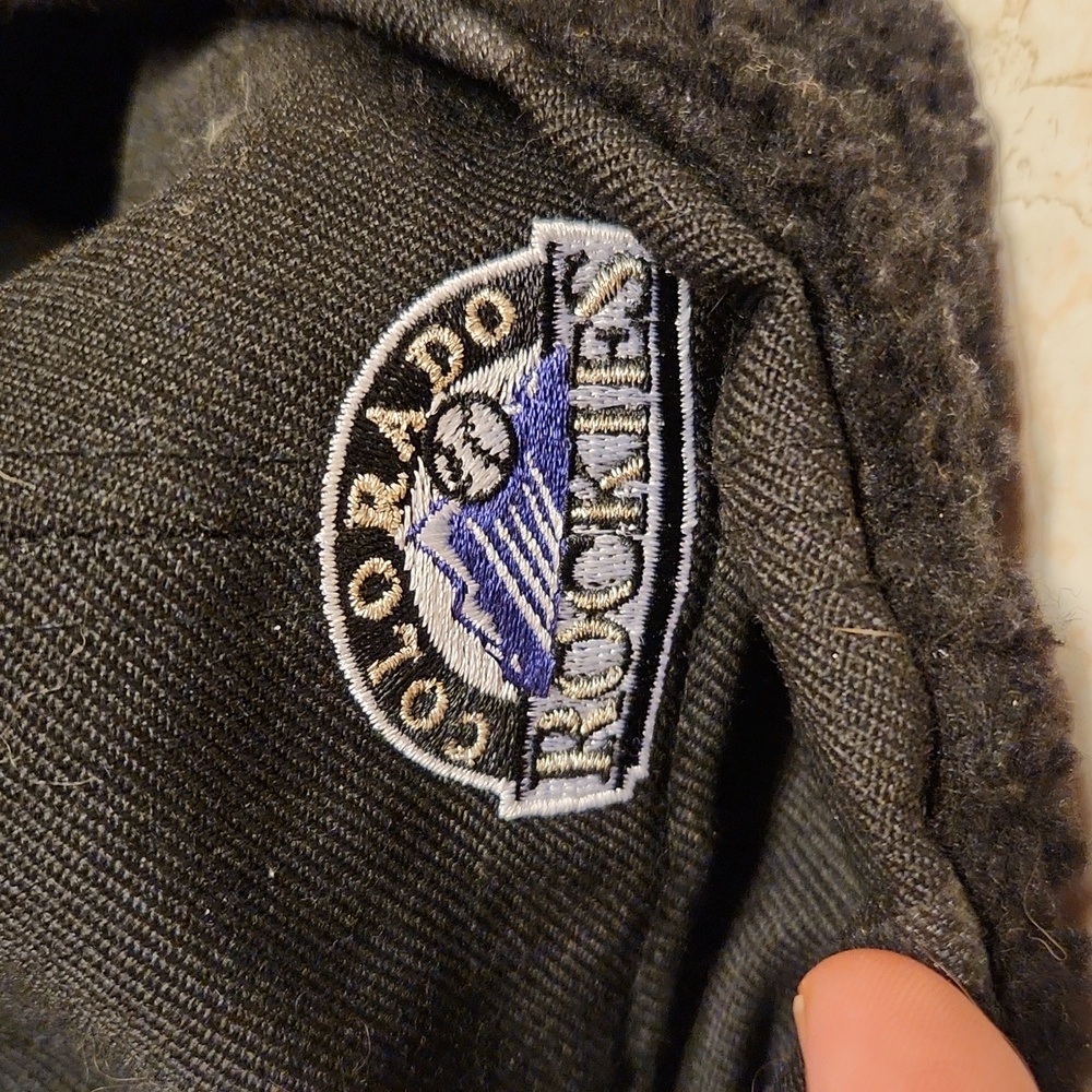 Colorado Rockies Black & Purple New Era Fitted Winter Hat 7 1/4 Vintage Y2K - Picture 5 of 8